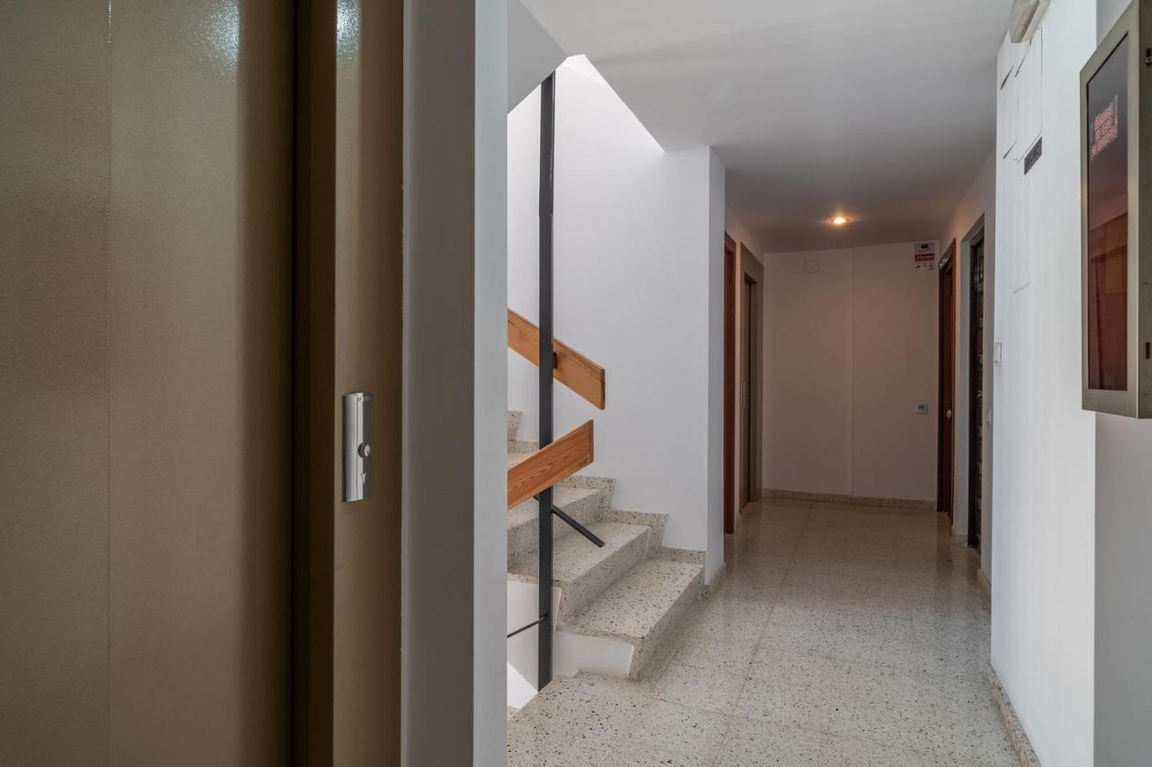 Tuguest Heroe Apartment มาลากา ภายนอก รูปภาพ